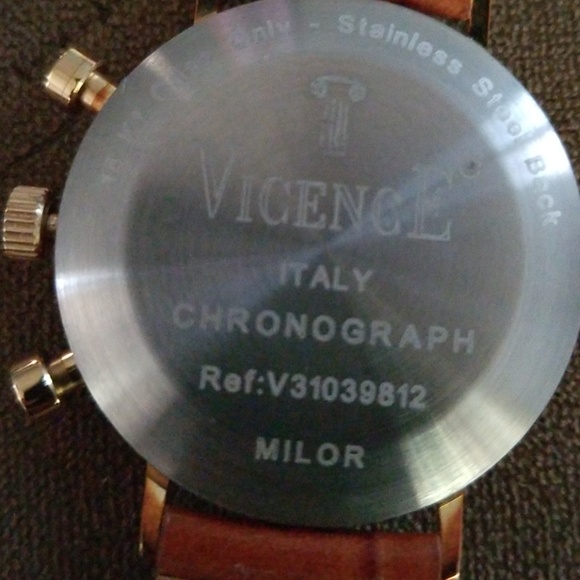14 kt gold watch